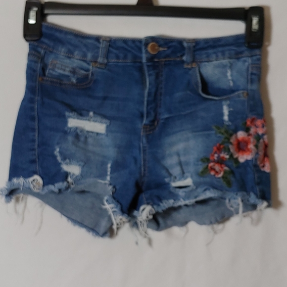 Wax Jean Pants - Wax Jean Distressed Embroidered Shorts Size Small